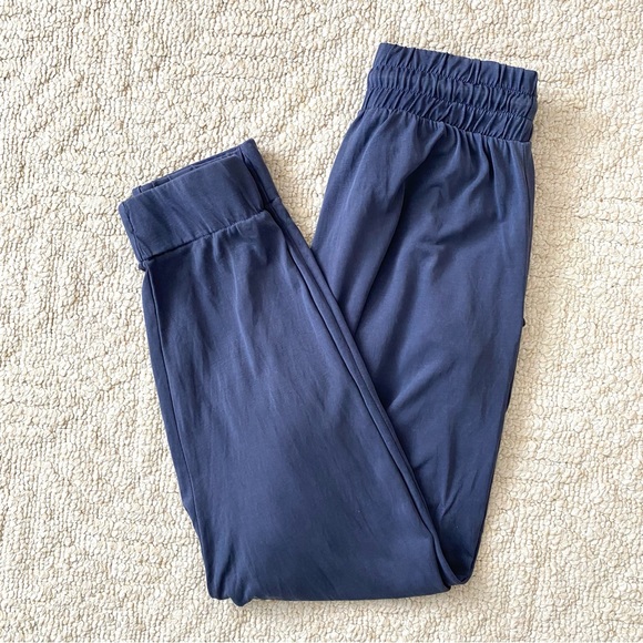 MPG XS Natural Modal Relaxed Dark Blue Cropped Joggers - Picture 10 of 11
